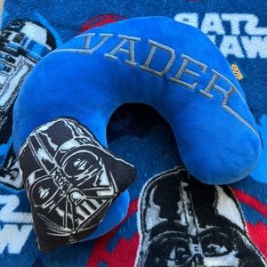 Star Wars Darth Vader Travel set (neck pillow and blanket)